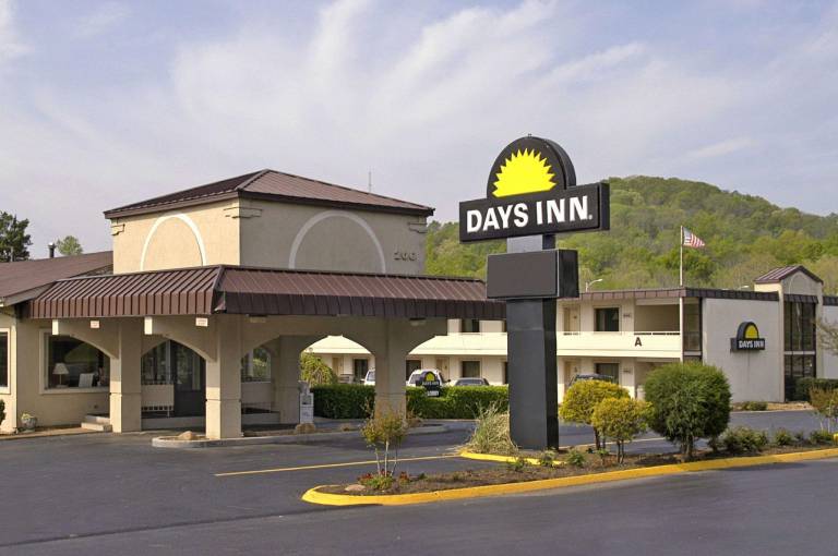 Days Inn by Wyndham Oak Ridge Knoxville in Oak Ridge, TN