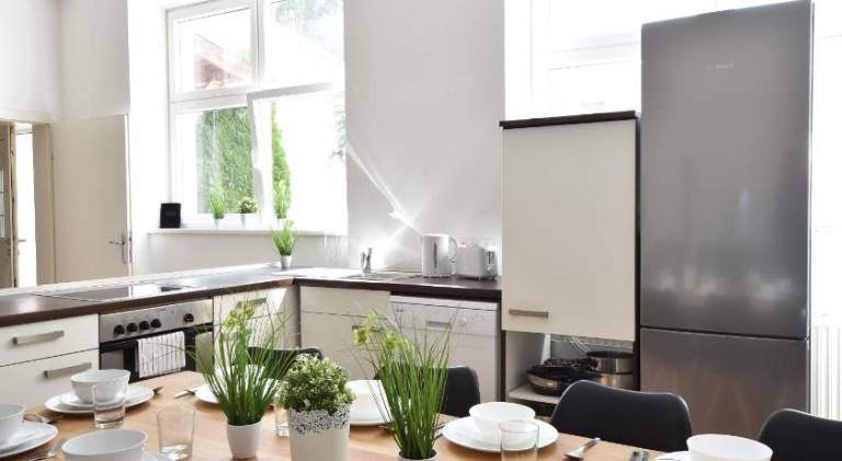 Charming rental apartment | Near Maria-Theresien-Straße | Suitable for remote work | Pet-friendly — photo 4