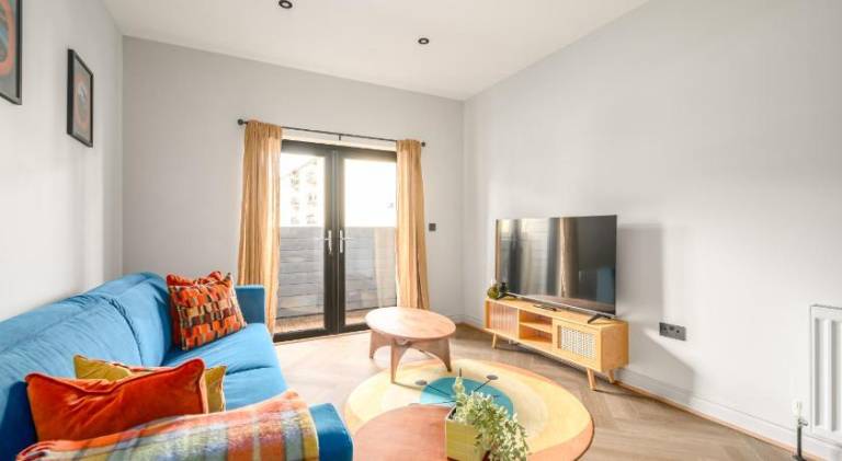 Serviced apartment with terrace — photo 2