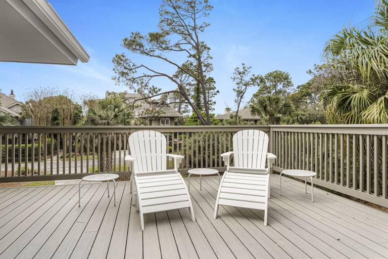 Child-friendly vacation home with barbecue & heated pool | City view | Close to the beach | Suitable for remote work | Pet-friendly — photo 2
