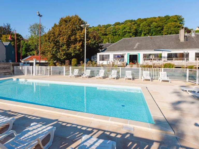 Mobile home with heated pool | Dogs allowed — photo 2