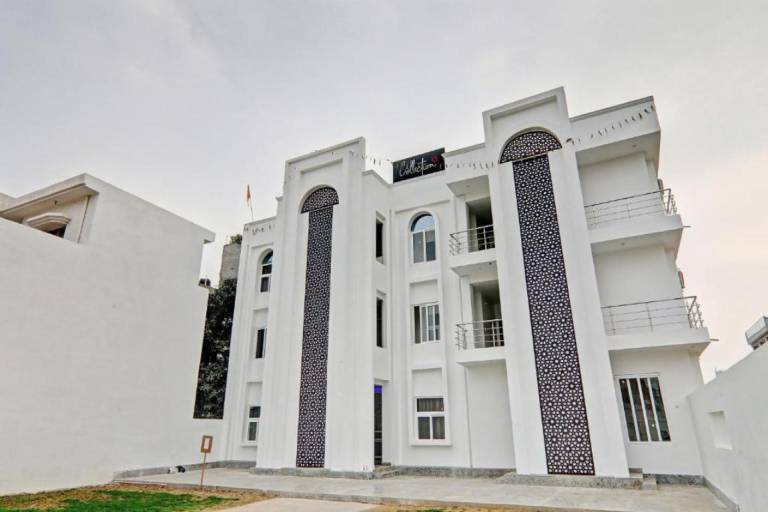 RROOMS Hotel Yamuna Palace