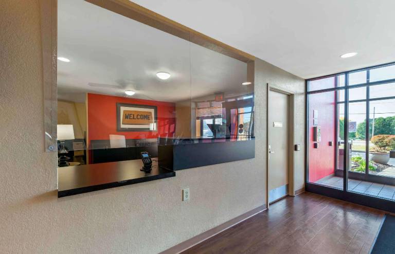 Extended Stay America Select Suites - Rockford - State Street — photo 2