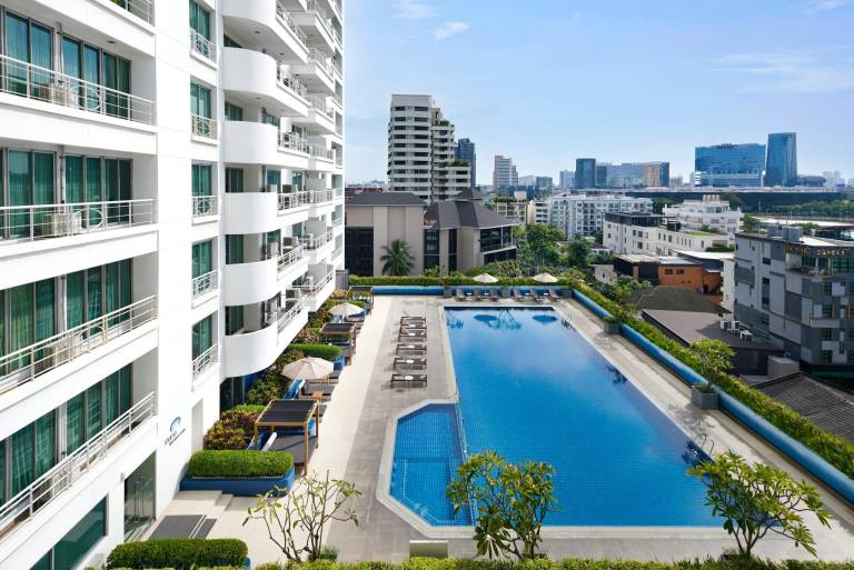 Serviced apartment with sauna, pool & yard | Good for workation — photo 5