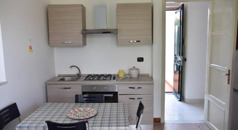 Apartment with garden & barbecue — photo 3