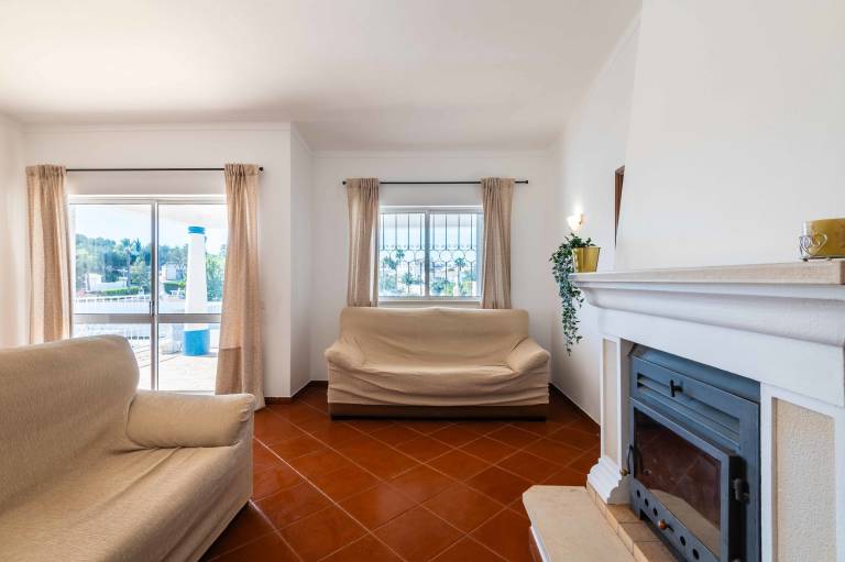 Villa with private pool, barbeque & garden | City view — photo 3