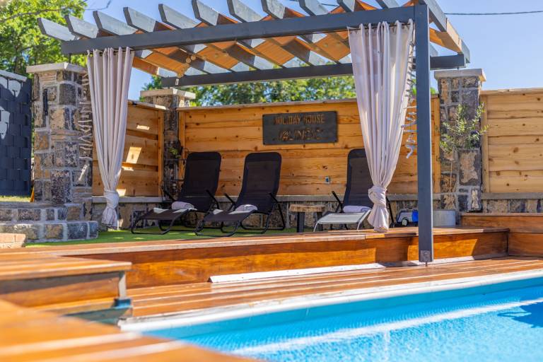 Fully equipped charming vacation home with pool & grill | Pets are welcome — photo 5