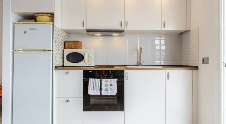 Rental apartment with yard & patio | Suitable for remote work — photo 4