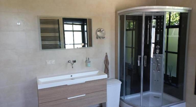 Fully equipped holiday apartment with barbeque, patio & garden | Good for workation | Pet-friendly — photo 2