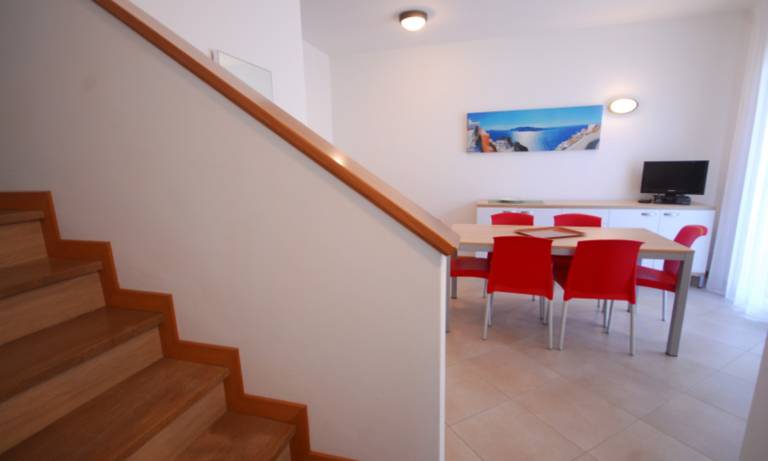 Comfortable retreat by the beach — photo 3