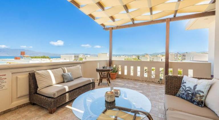 Holiday apartment with terrace — photo 3