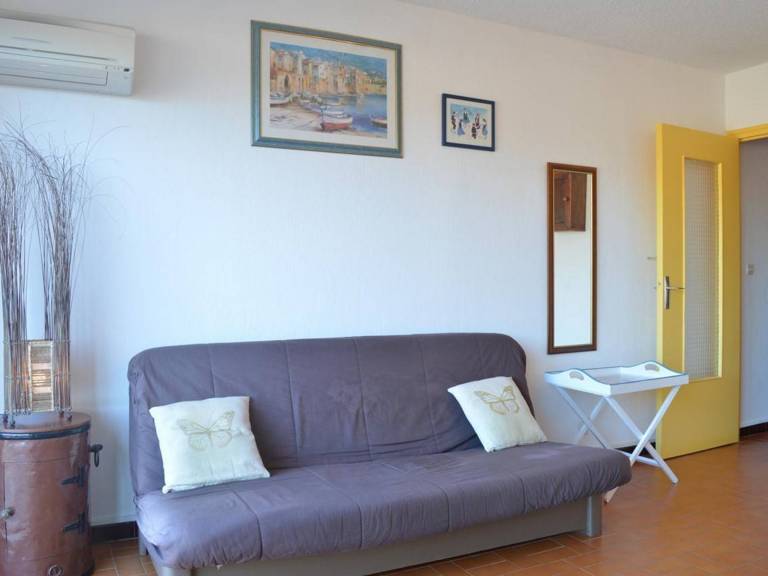 Studio with 1 room for 4 persons — photo 5