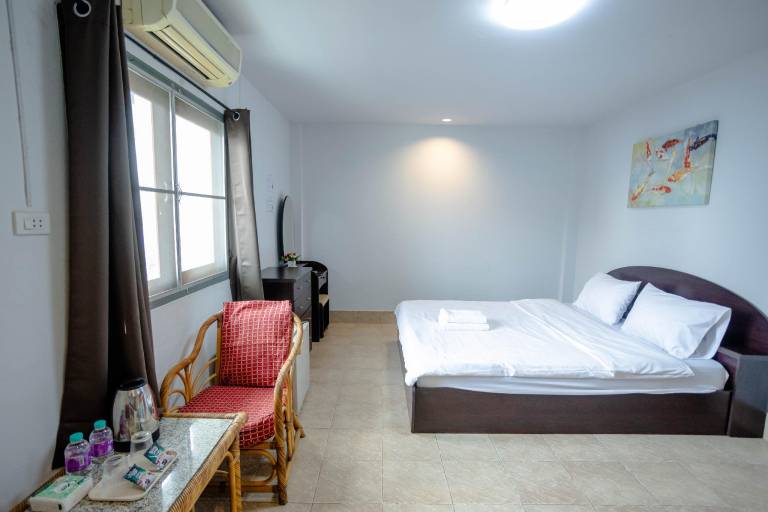 Mitr Inn Hua Hin Beach in Hua Hin