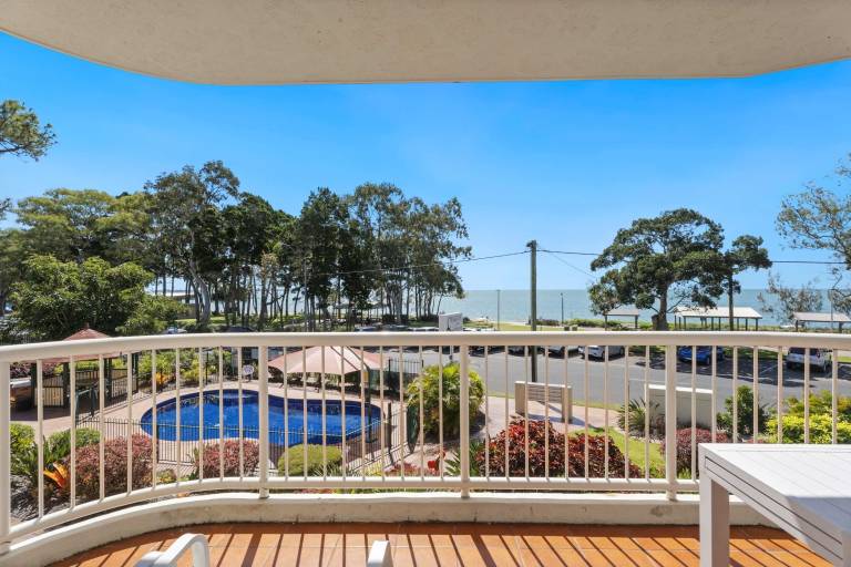 Apartment  Urangan