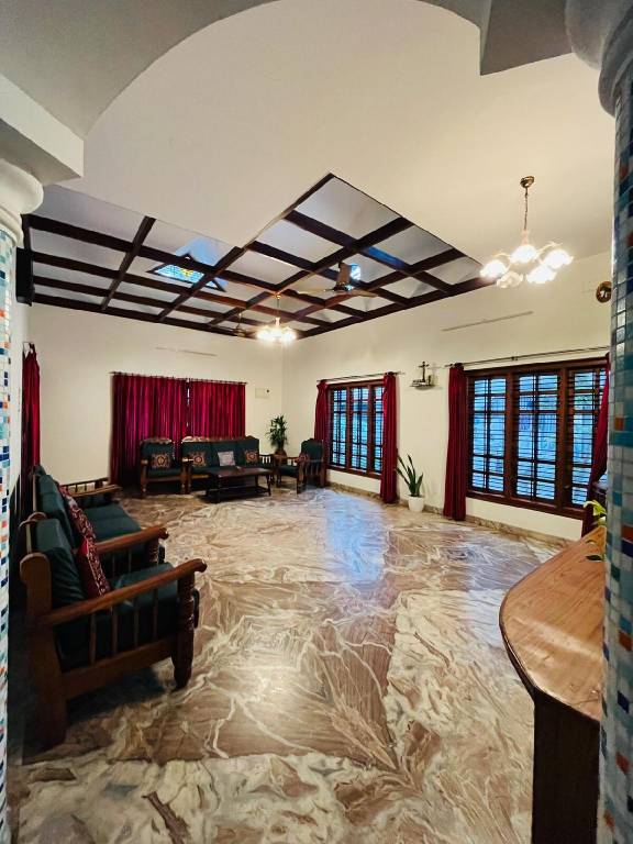 Villa with patio, BBQ & garden | Suitable for remote work — photo 3