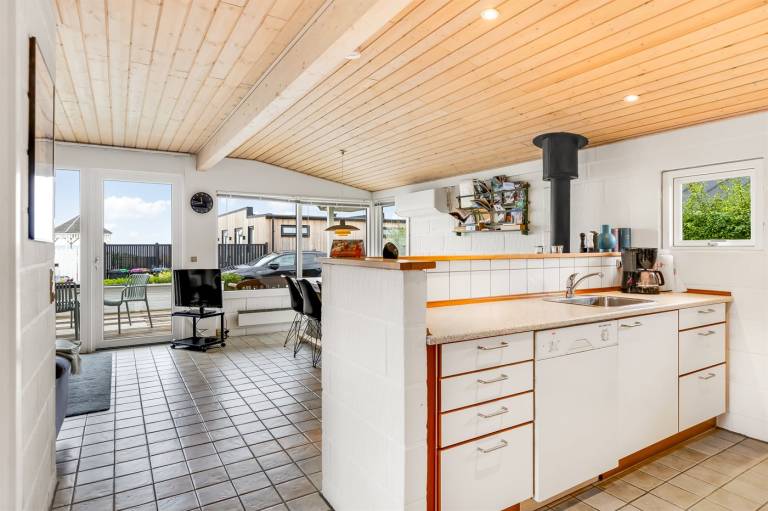 House with grill, yard & terrace | Sea view — photo 5