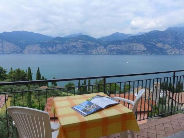 Ferienwohnung in Malcesine für max. 2 Personen Ferienwohnung in Malcesine für max. 2 Personen