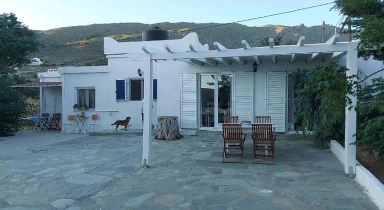 Vacation home with terrace & garden — photo 3