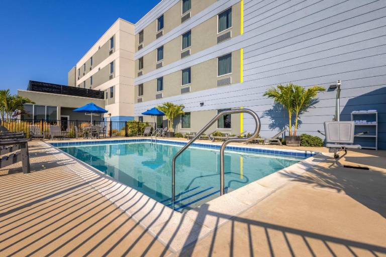 Microtel Inn & Suites by Wyndham Rehoboth Beach — photo 3