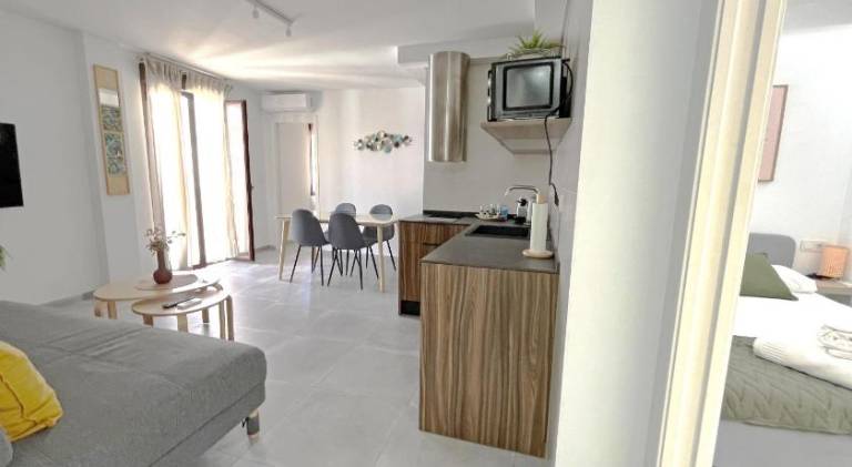 Beautiful rental apartment | Near Mosque–Cathedral of Córdoba | Pets are welcome — photo 2