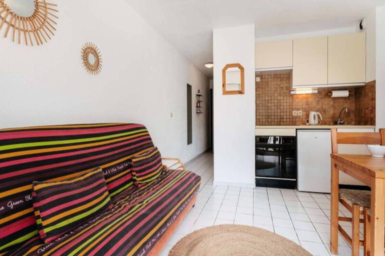 Beautiful rental apartment with patio & garden | Beach nearby | Pets are welcome — photo 3