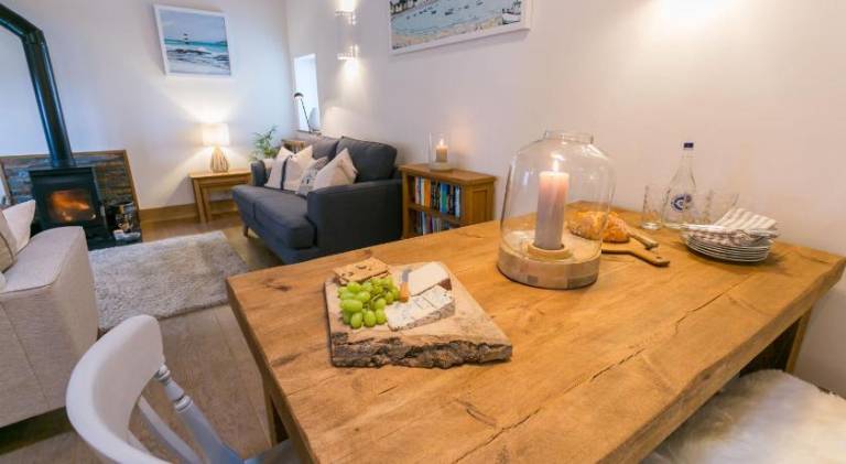 Vacation home with 3 rooms for 6 persons in Holyhead
