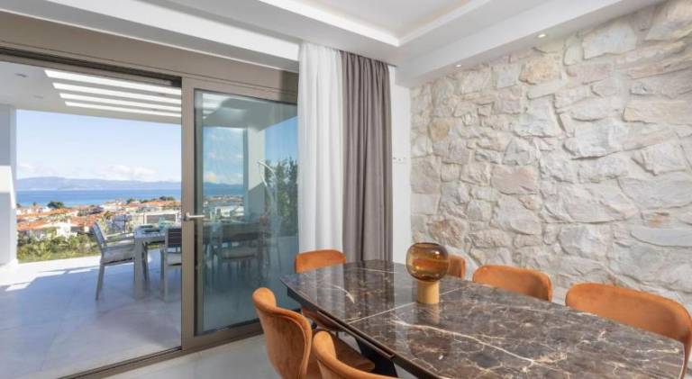 Fully equipped villa with patio, barbeque & garden | Pets allowed — photo 5