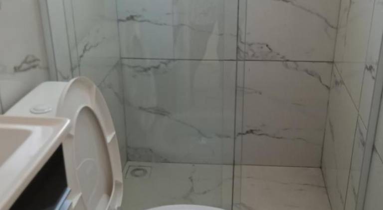 Alojamento Empreiteira un 3 in Guarujá