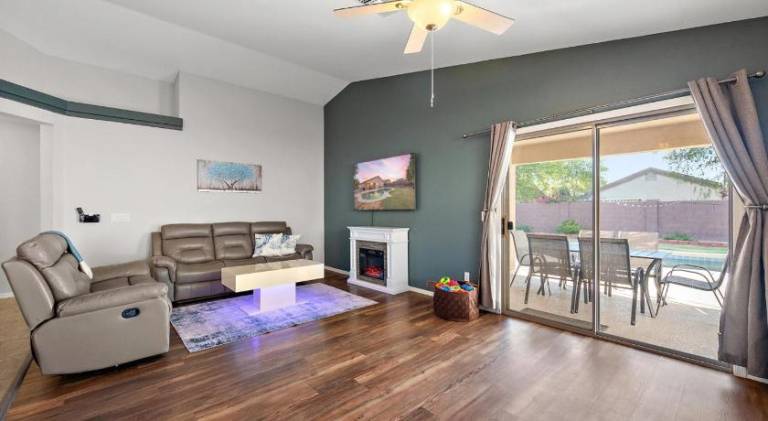 Spacious house with pool | Perfect for remote work | Pets allowed — photo 2