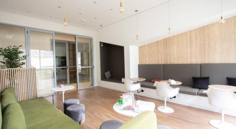 Apartment with jacuzzi — photo 2