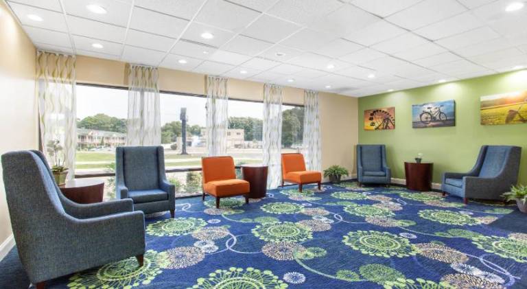 Days Inn by Wyndham Absecon Atlantic City Area — photo 3