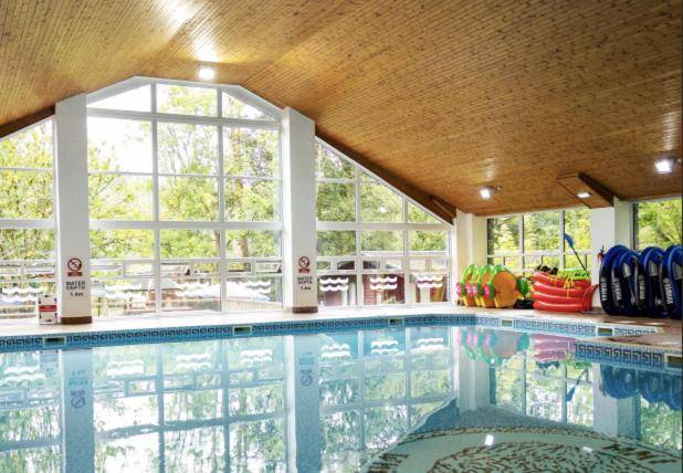 Rental apartment with pool — photo 2