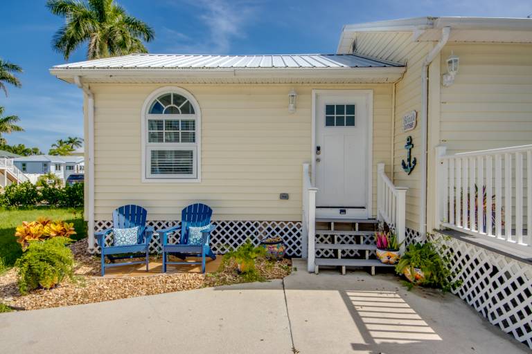New Unit Historic Dog Friendly Coastal Cottage by the Beach. 214-216 Pearl — photo 4