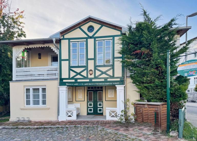 Villa Gustavia FeWo Dwasiden: Historischer Charme