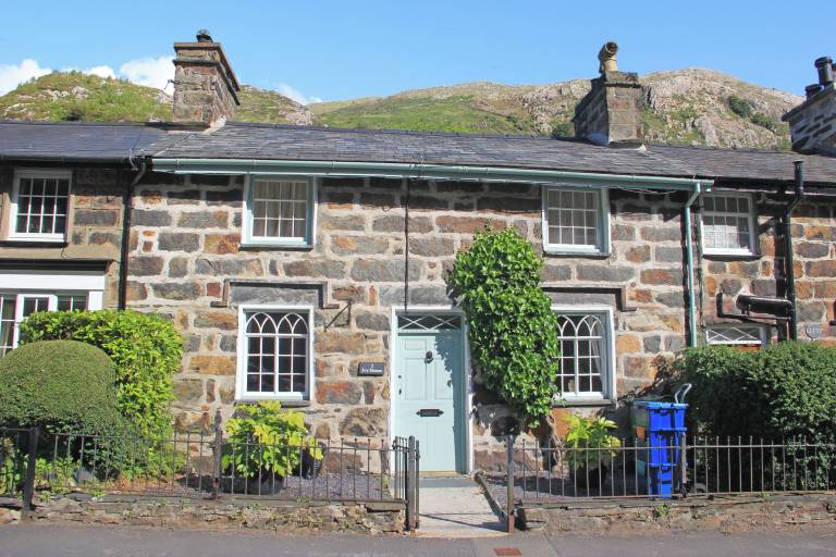 House Beddgelert