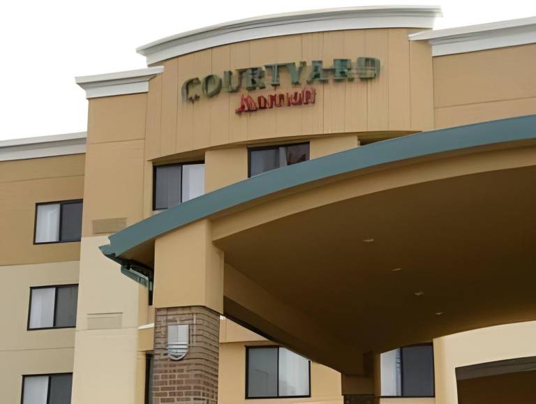 Courtyard by Marriott Lima in Lima, OH