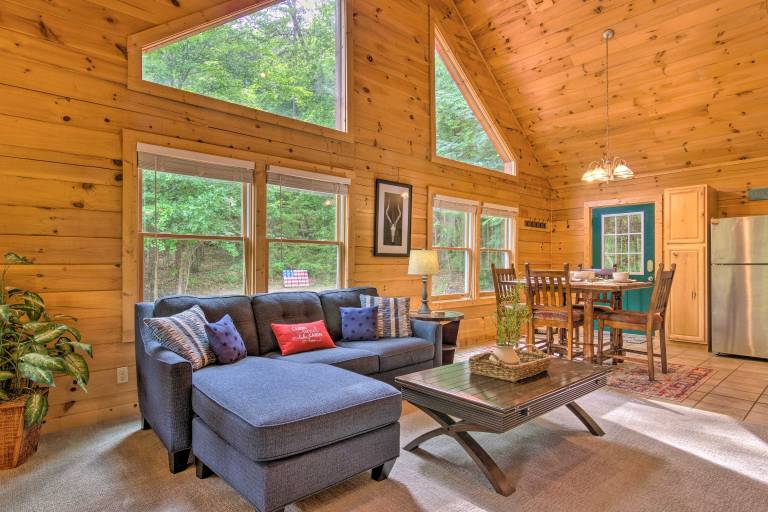 Hot Tub Soaks! 'Moonshine Manor' Near Lake Lure — photo 4