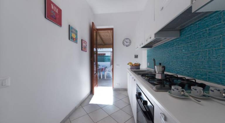 Rental apartment with jacuzzi — photo 4