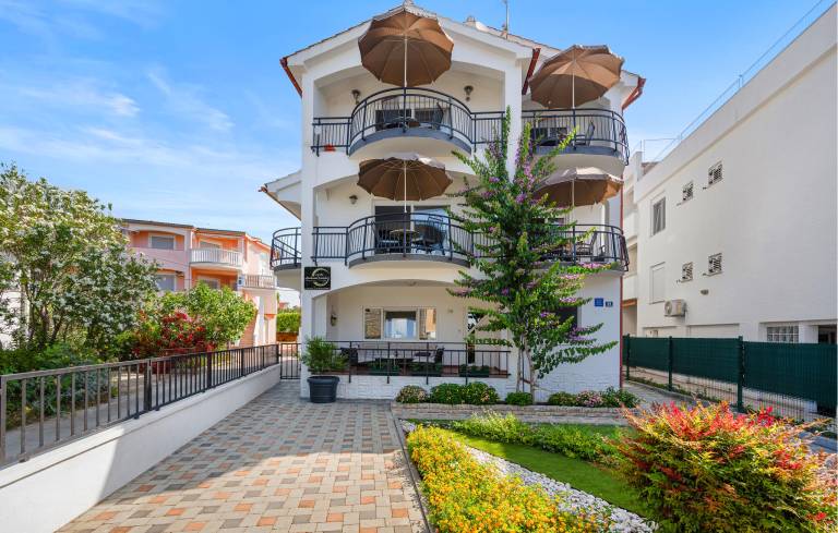 Apartment Pirovac