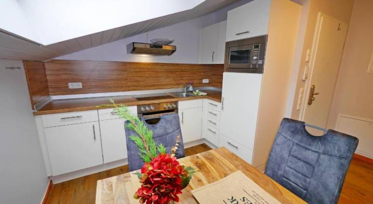 Rental apartment with yard & patio | Suitable for remote work — photo 3