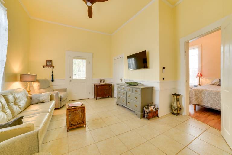 Cozy Thomasville Cottage - Walk to Downtown! — photo 5