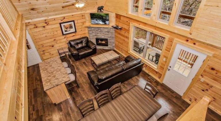 House with pool & jacuzzi | Pet-friendly — photo 3