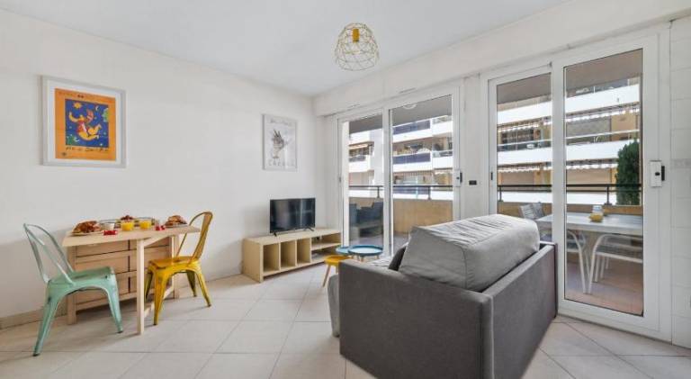 Rental apartment with terrace — photo 5