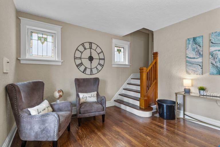 4BR Near Forest Park Zoo & Missouri Botanical Garden Free Parking STL — photo 4