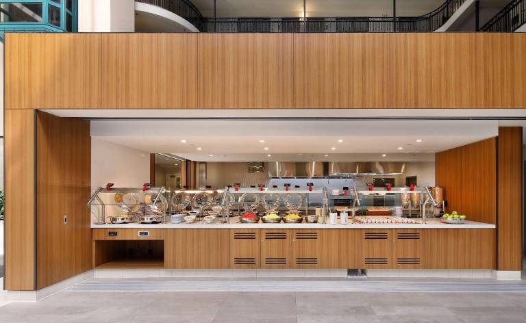 Embassy Suites by Hilton Anaheim North — photo 3