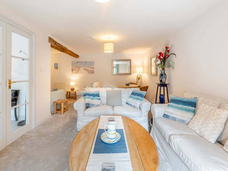 Oak Cottage — photo 4