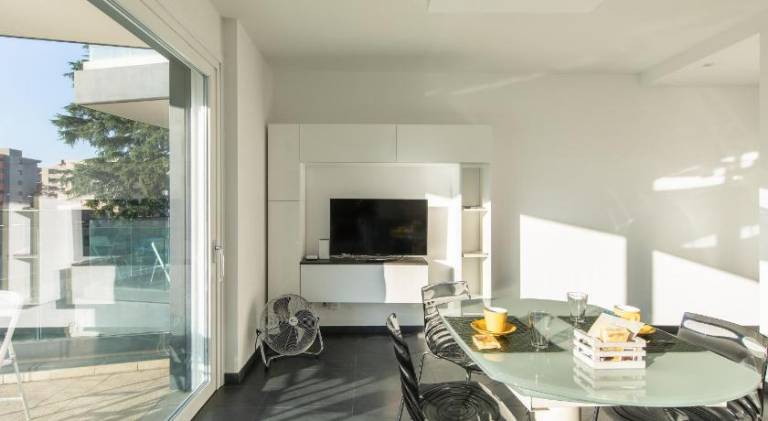 Rental apartment with terrace — photo 3