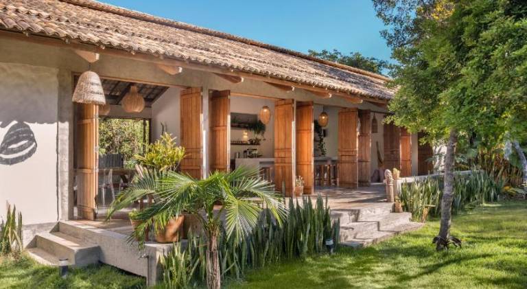 House with yard & BBQ in Maraú