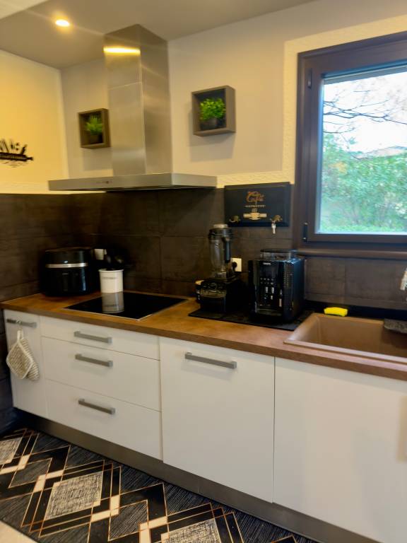 Villa 'Claud' House' with Mountain View, Wi-Fi, and Air Conditioning — photo 4