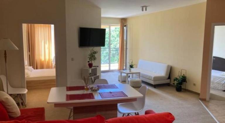 Holiday apartment with pool — photo 2